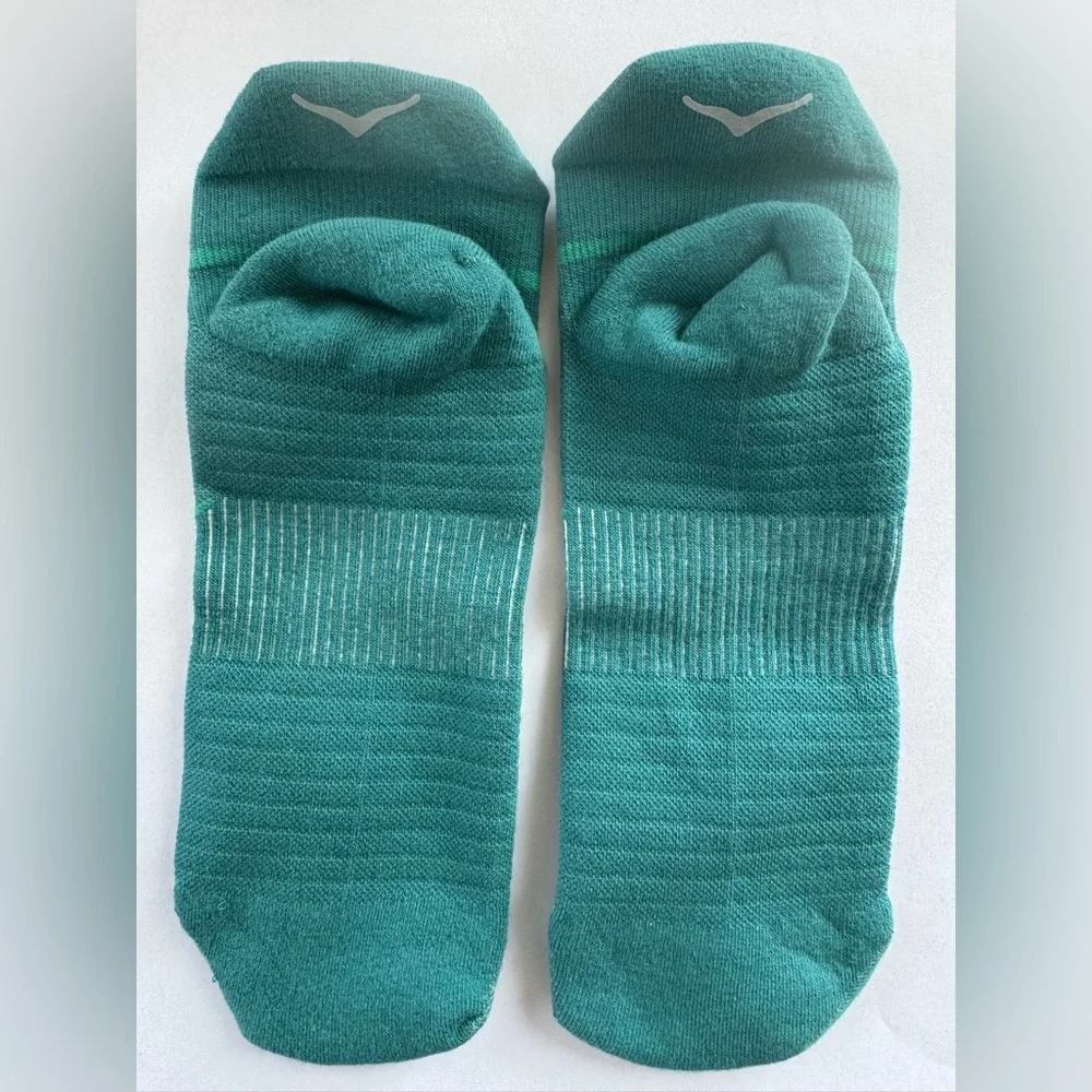 HOKA No-Show Run Socks All Gender Unisex Womens Mens Active Athletic Medium NEW
